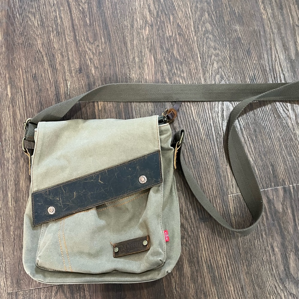 Argur Messenger Purse